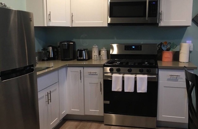 Cozy and Comfortable Studio in West Hills