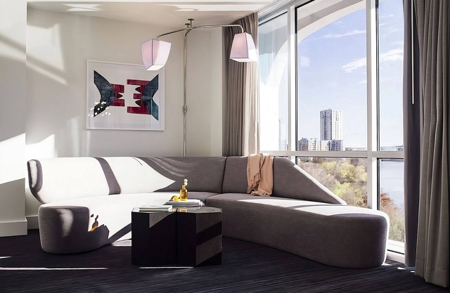 Cozy And Comfortable Accommodation Near Margaret Hoffman Oak Park!