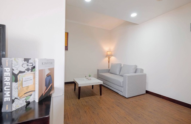 Cozy And Spacious 1Br Apartment At Marina Ancol