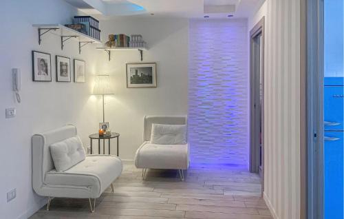 Cozy Apartment In Taranto With Wifi