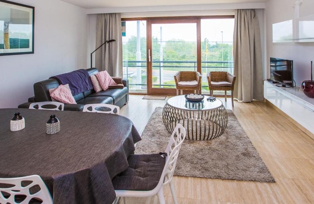 Cozy apartment near the sea