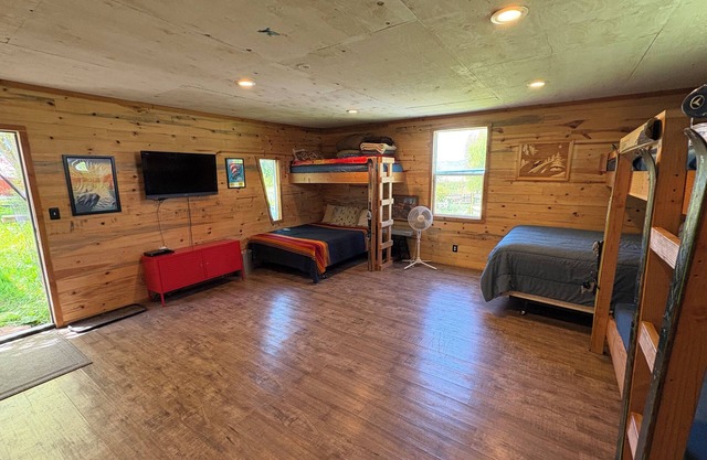 Cozy Cabin In The Country - Dingle, ID
