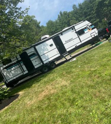 Cozy camper escape close to boothbay