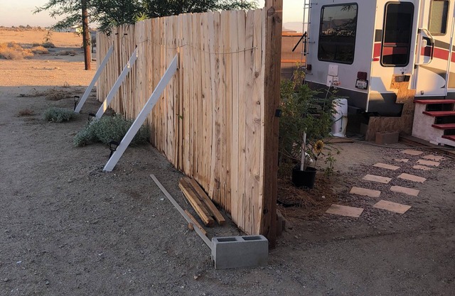 Cozy caravan with WiFi and AC in charming Thermal.Private location