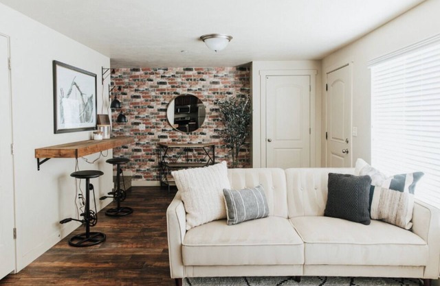 Cozy Downtown Provo Suite near Front Runner, LDS City Center Temple, Conf Center