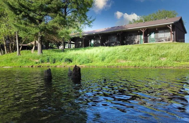 Cozy Easy Going Getaway Prairie Stable 2