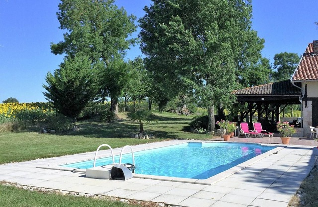 Cozy French Escape in Monfort