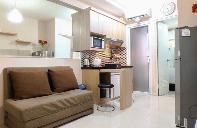Cozy Green Pramuka Apartment