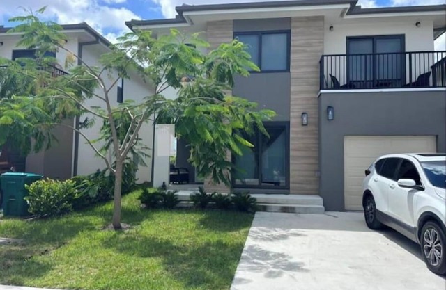 Cozy Happy Room in Florida City