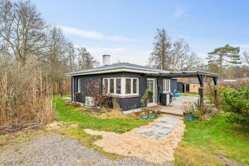 Cozy Holiday Home By Skødshoved Beach