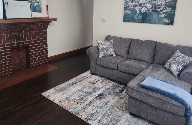 Cozy home close to downtown