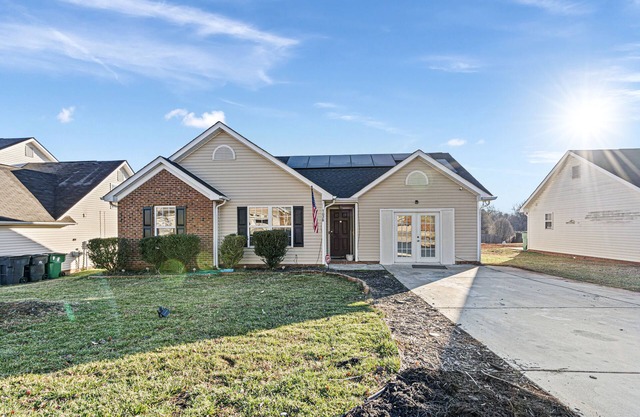 Cozy Home for Entire Family
