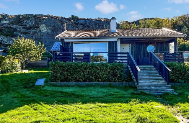 Cozy home in Bjönni with sauna