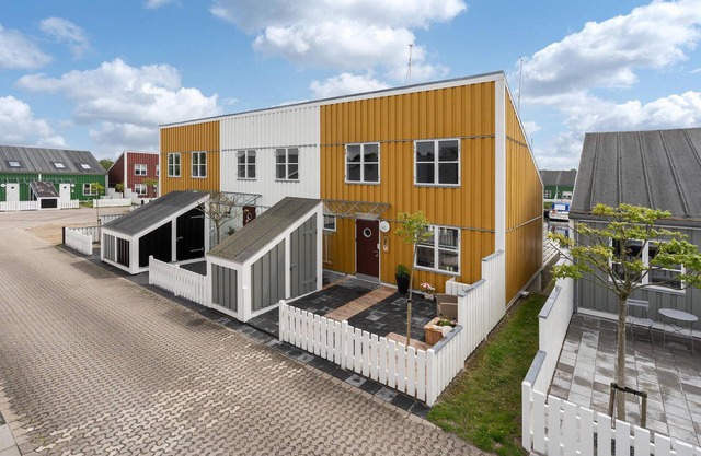 Cozy home in Ebeltoft with sauna