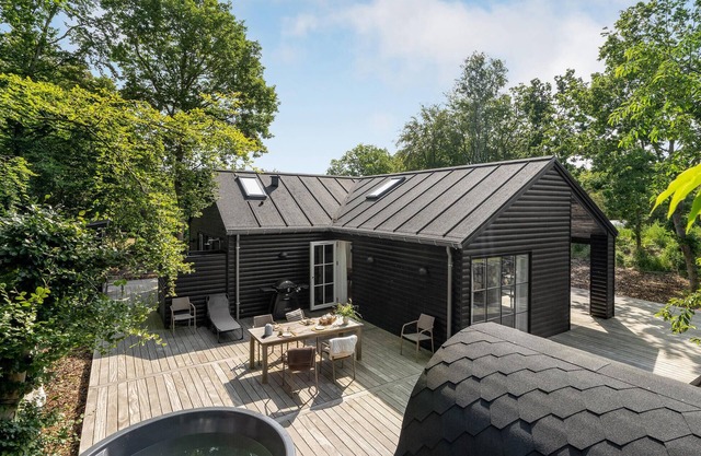 Cozy home in Hadsund with sauna