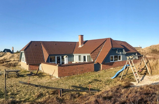 Cozy home in Hvide Sande with sauna