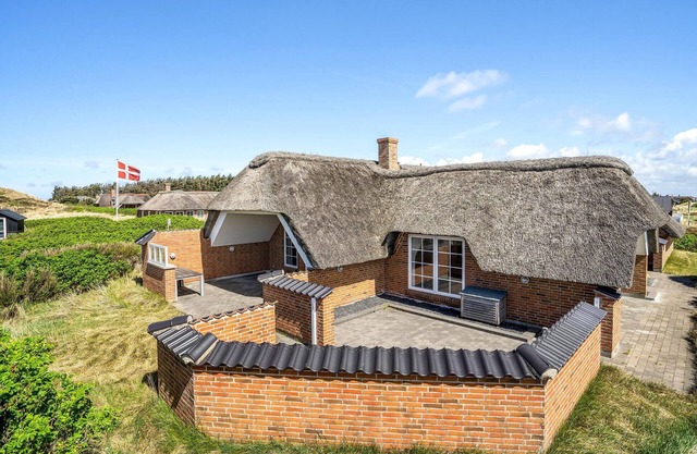 Cozy home in Ringkøbing with sauna