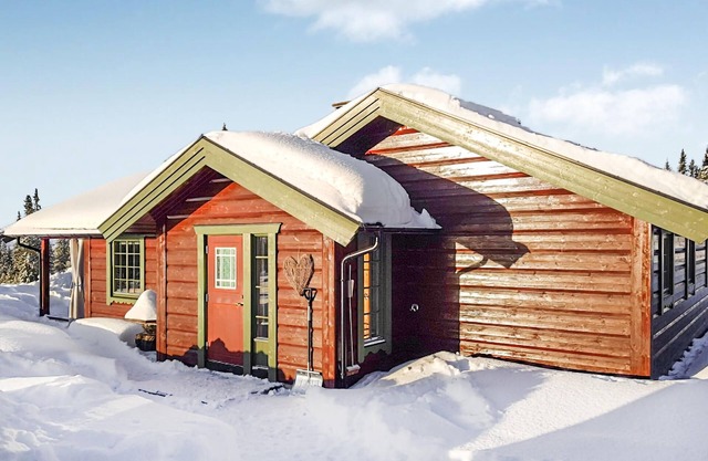Cozy home in Ulnes with sauna