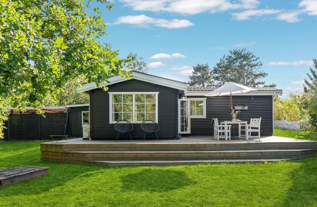 Cozy home in Vig with WiFi