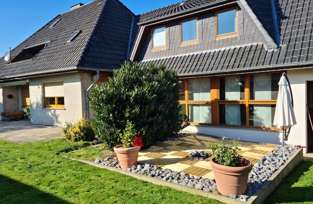 Cozy-Modern-Comfortable-With attention to detail