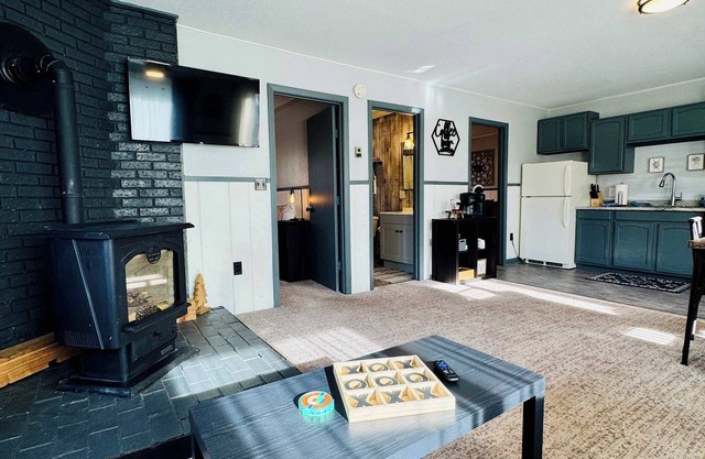 Cozy Mountain View Condo at Powderhorn Mountain