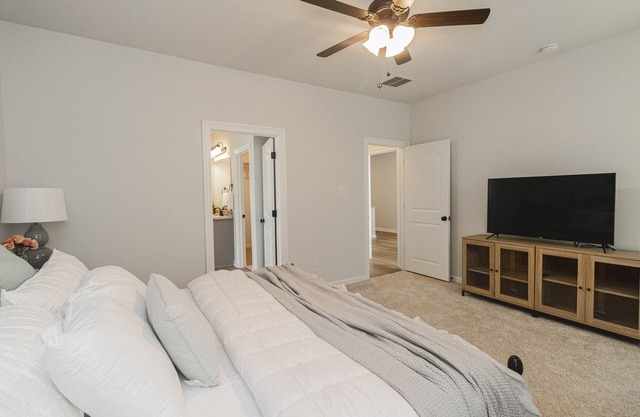 Cozy NEW Home in the Heart of Lafayette!