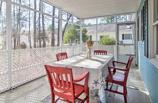 Cozy Ocean Pines Cottage: Swim, Shop & Golf!