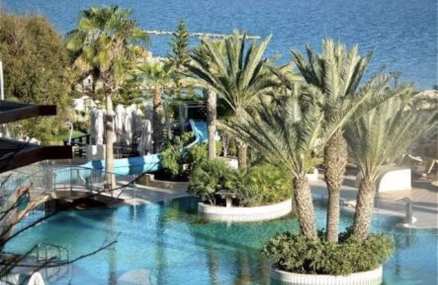 Cozy one bdr Apartment by the Sea