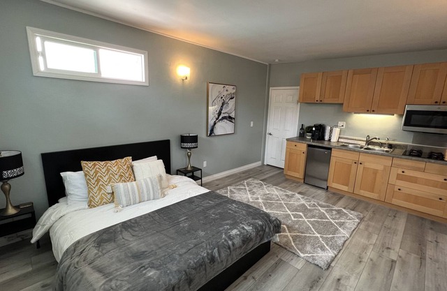 Cozy, Private Suite In Carlsbad