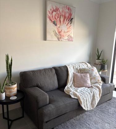 Cozy self contained unit in Ellenbrook