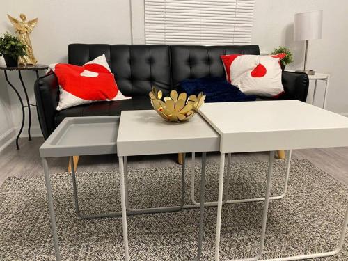 Cozy Studio Bungalow Steps To Armature Works