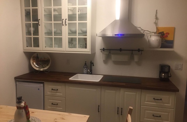 Cozy Studio In Great Location