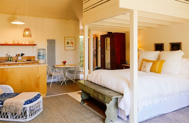 Cozy Studio in the Heart of Santa Barbara's Historic District