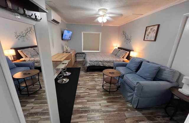 Cozy Studio Retreat. Pets are allowed