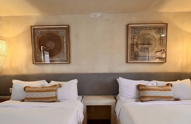 Cozy Studio Waves & Sand Just Steps Away