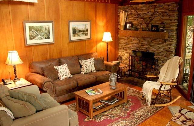 Cozy Treehouse By Mt. Mitchell Golf Course & Fishing