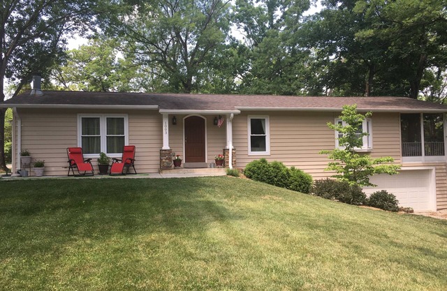 Cozy Wine Country Home [ Lodging only . this is not an event venue ]