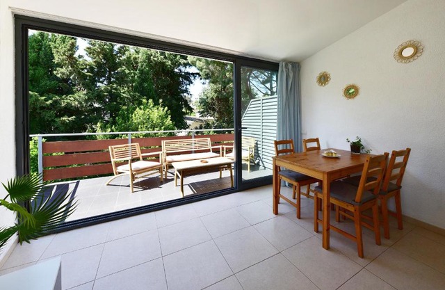 "Cozy" y con terraza en el centro de CADAQUÉS