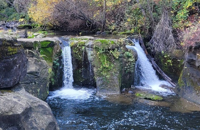 Creekside Mountain Home with private waterfall & farm near Lassen Burney Shasta