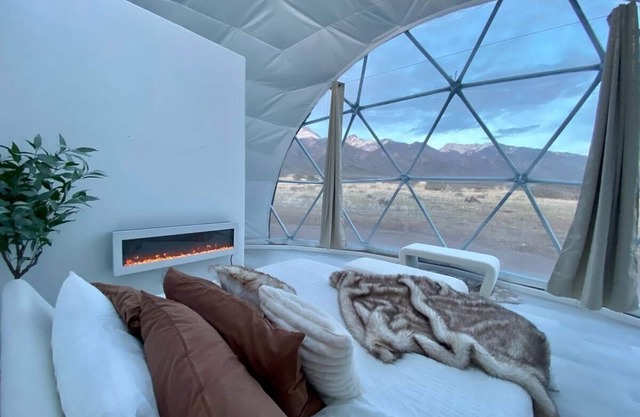 CrestDomes: “Stargazers Paradise” a Luxury Glamping Dome near the Sand Dunes