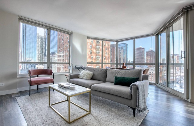 Cute Gold Coast 2BR w/Outdoor Terrace, nr Beach & L, by Blueground
