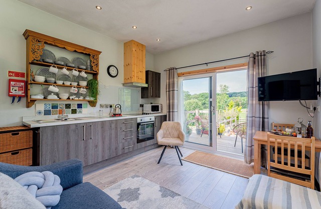 Cwtch Enrico - UK39064