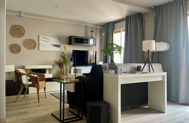 D'Moda lodging. Bright apartment in the center of Ribadeo.