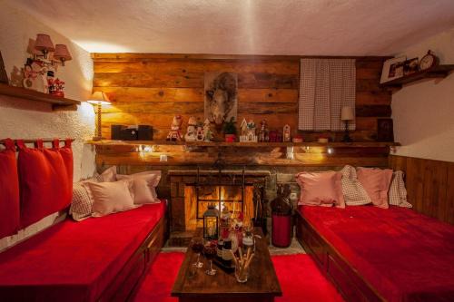 Dandy Villas Agoriani-Chalet Orelia-Fireplace