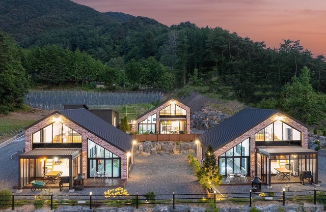 Danyang Dandelion Pool Villa