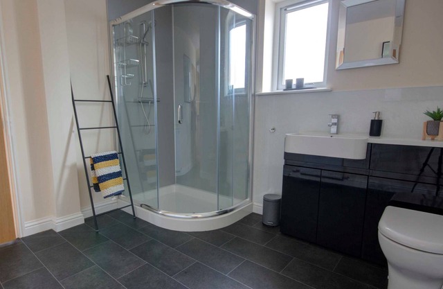 Darna House - sleeps 8 guests in 4 bedrooms