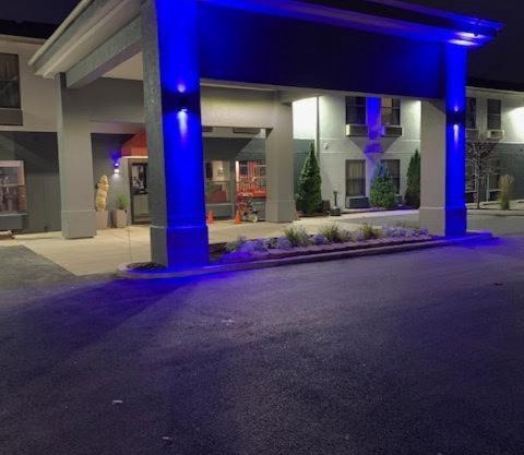 Days Inn by Wyndham Great Lakes Naval Base