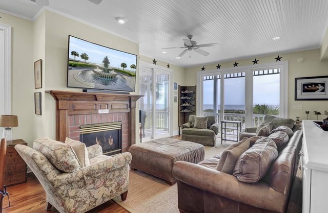 "debbie's dream" at 53 Ocean Point|Magnificent Oceanfront Views|Multiple Decks and Screen Porch|1.