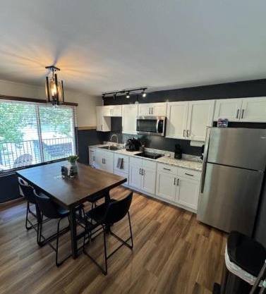 Deluxe Double Suite - Lake Front