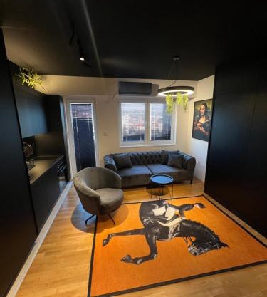 Demo Apartments Black II